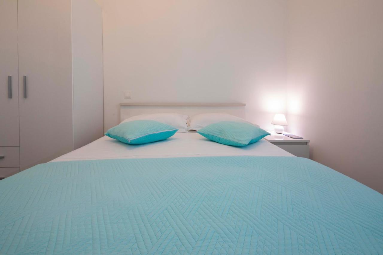 Apartment Fragola Макарска Экстерьер фото
